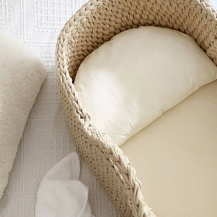 Woven Basket Bassinet