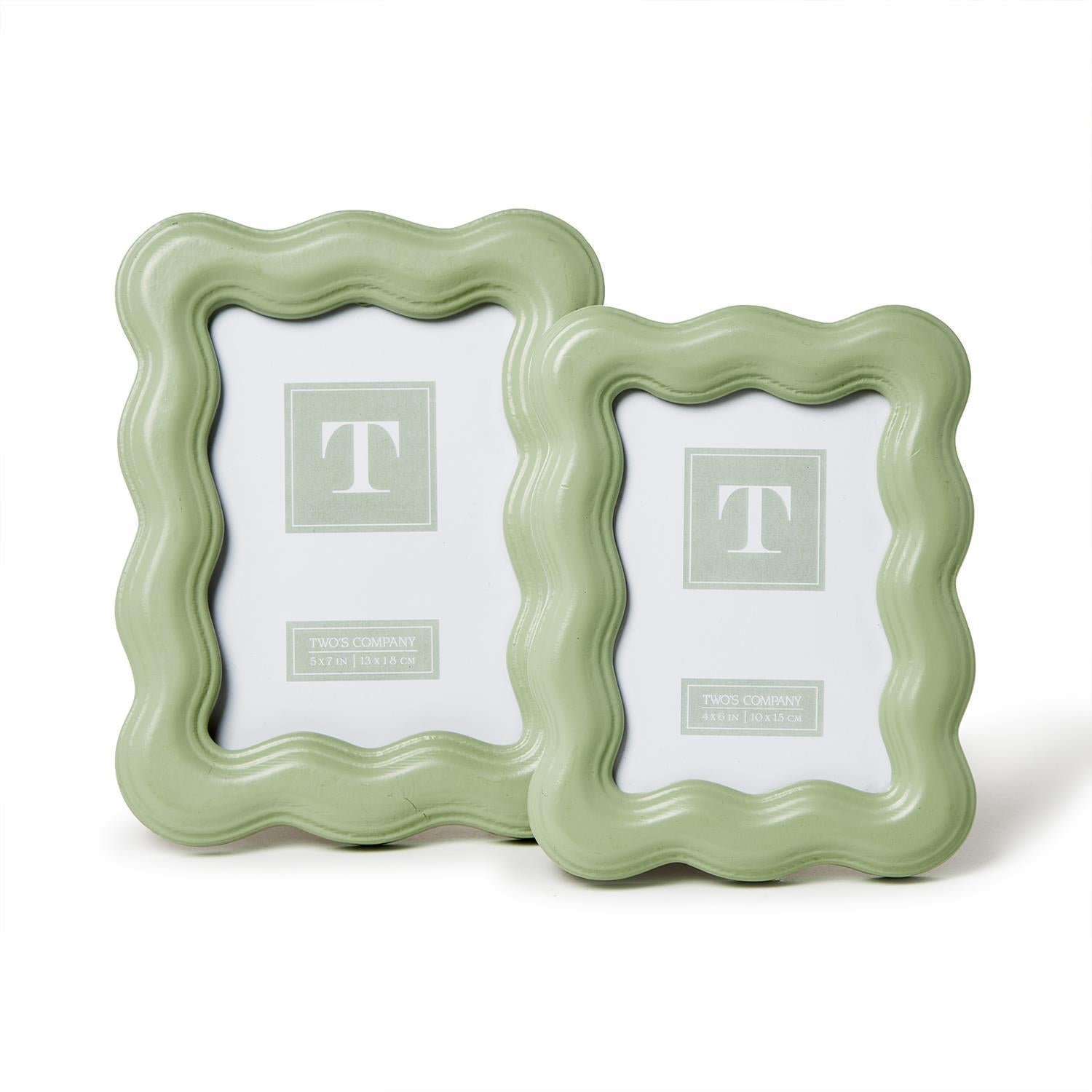Set Of 2 Wavy Wood Photo Frame