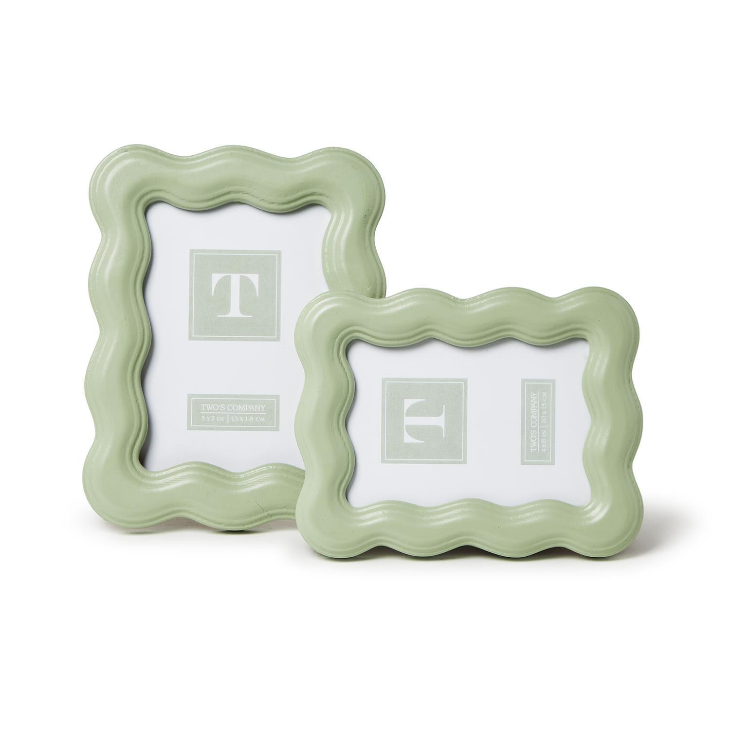 Set Of 2 Wavy Wood Photo Frame