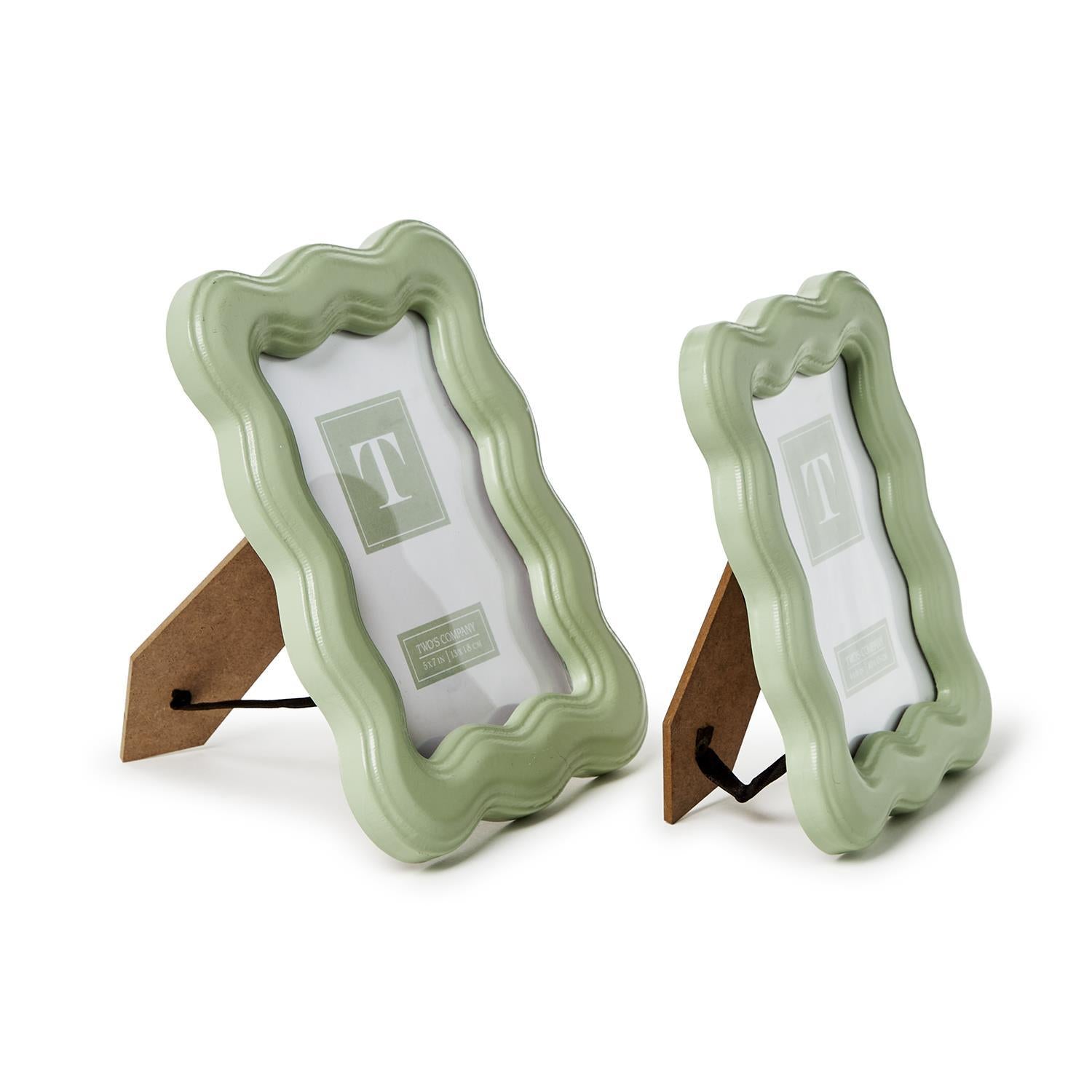 Set Of 2 Wavy Wood Photo Frame