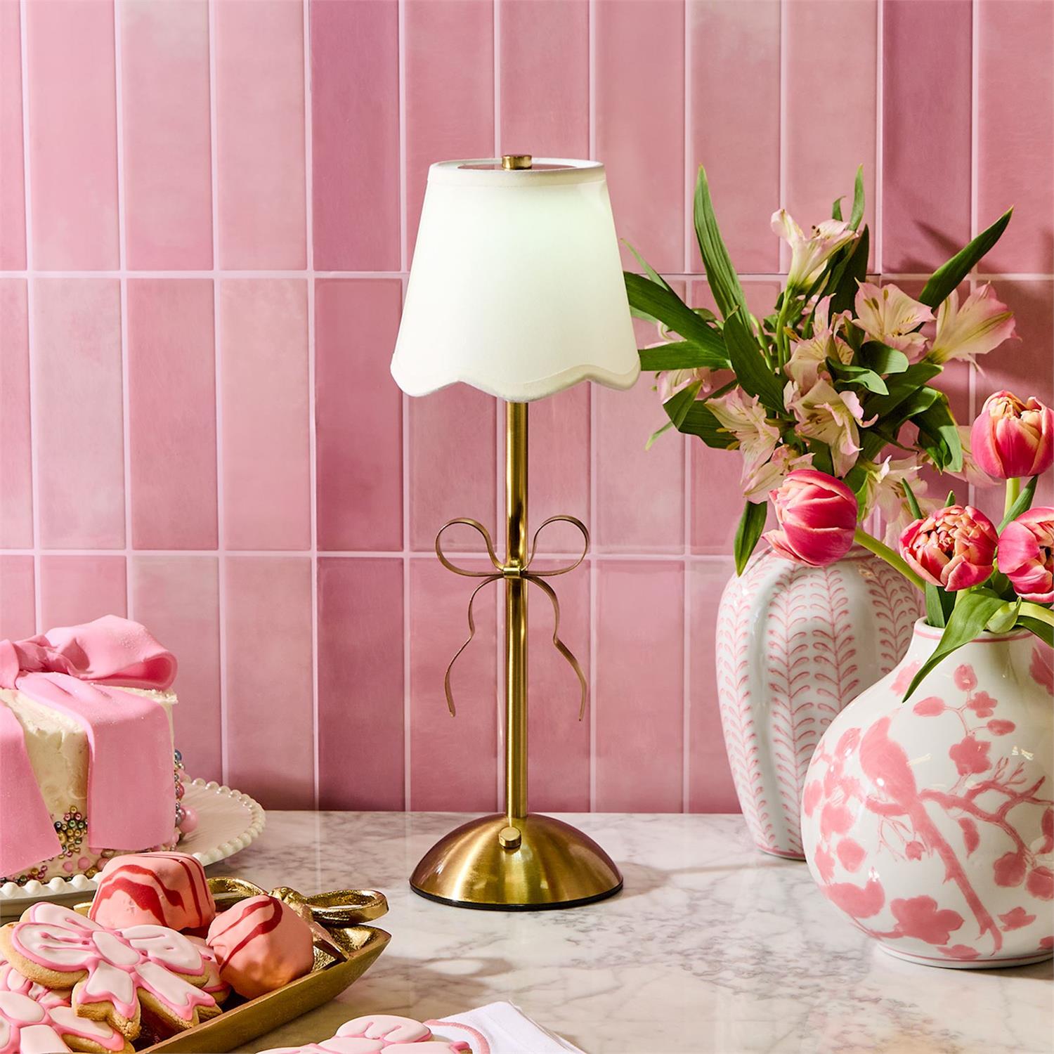 Golden Bow LED Portable Cordless Table Lamp