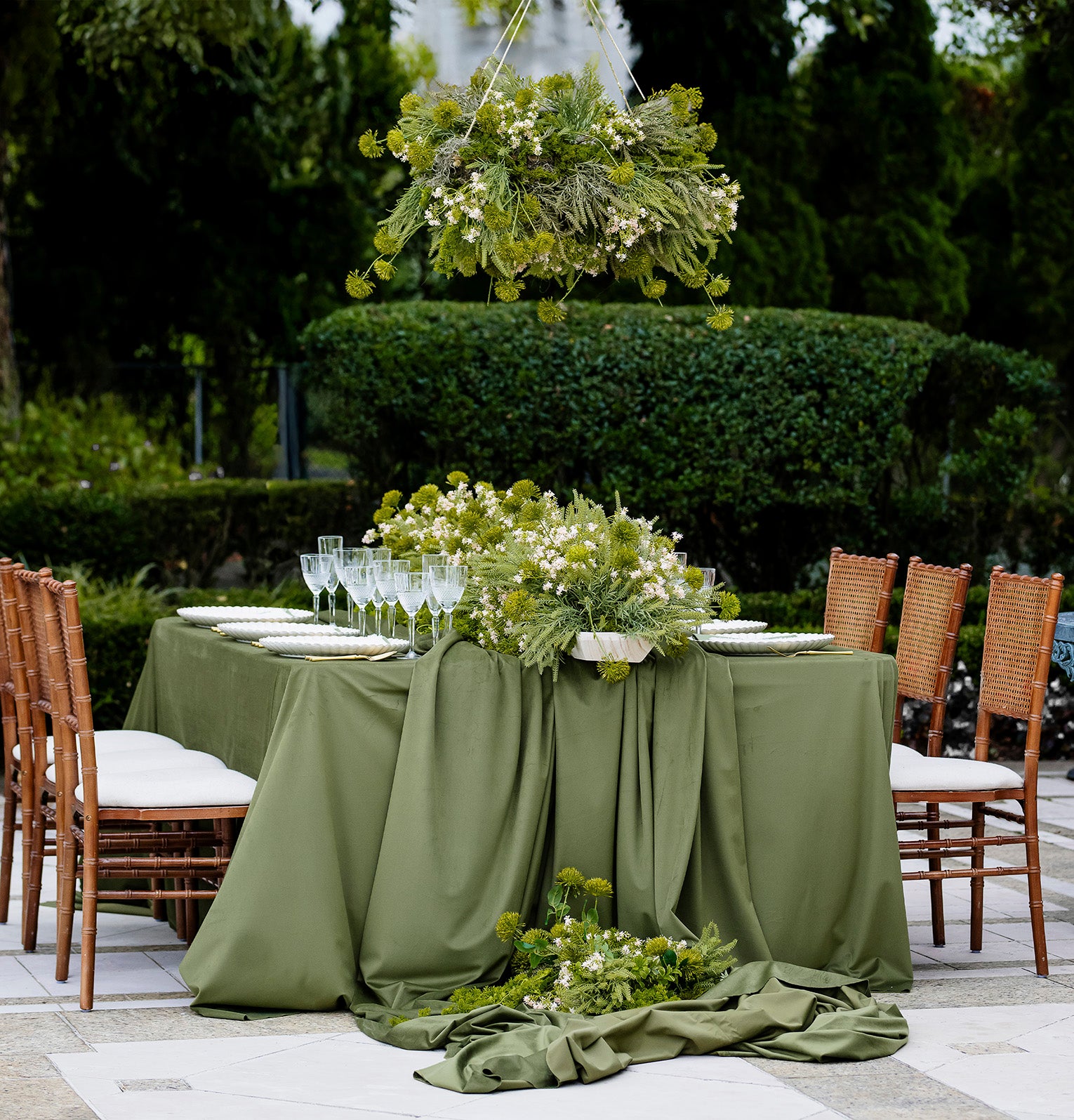 DH Moss & Meadow Floral Chandelier