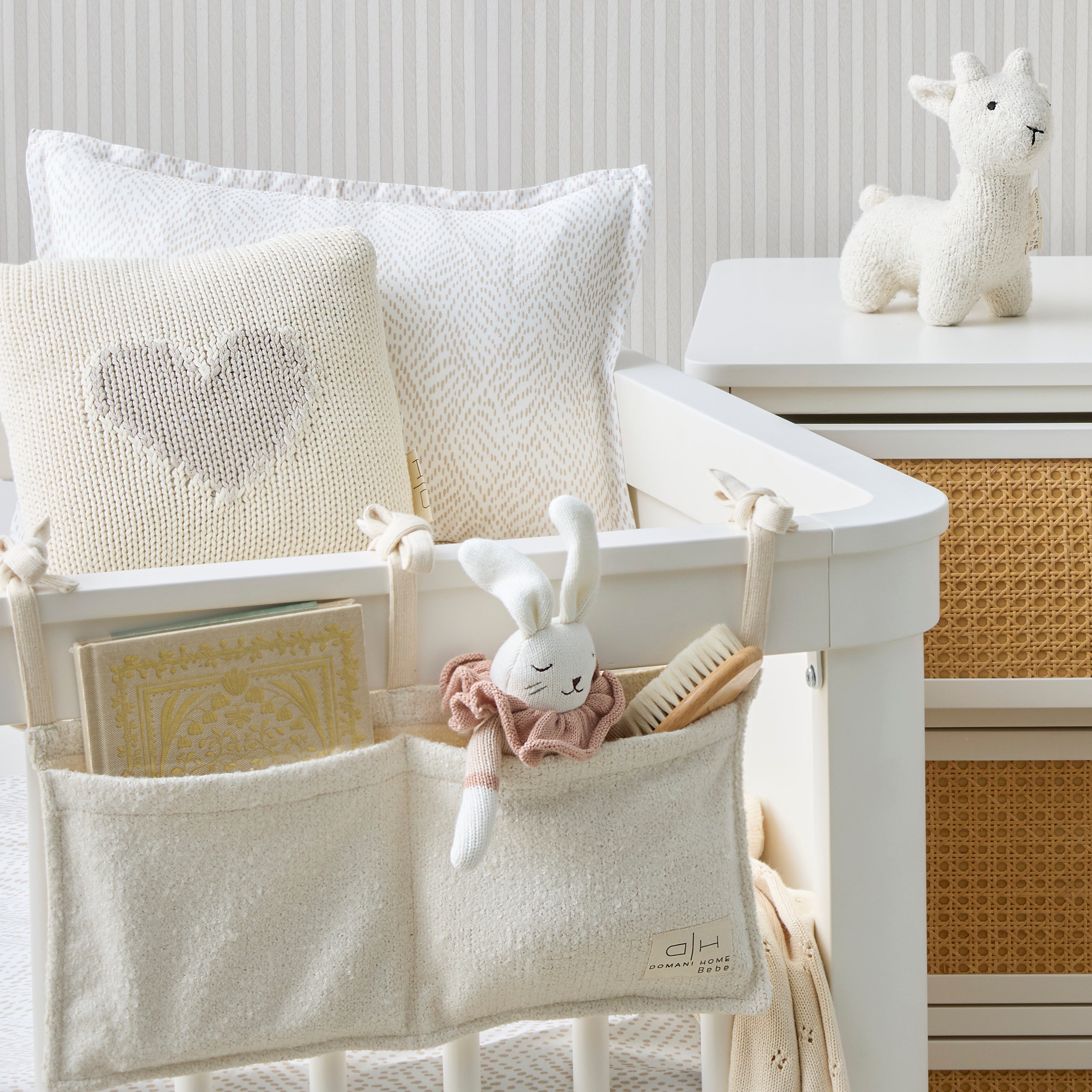 DH Boucle Crib Organizer