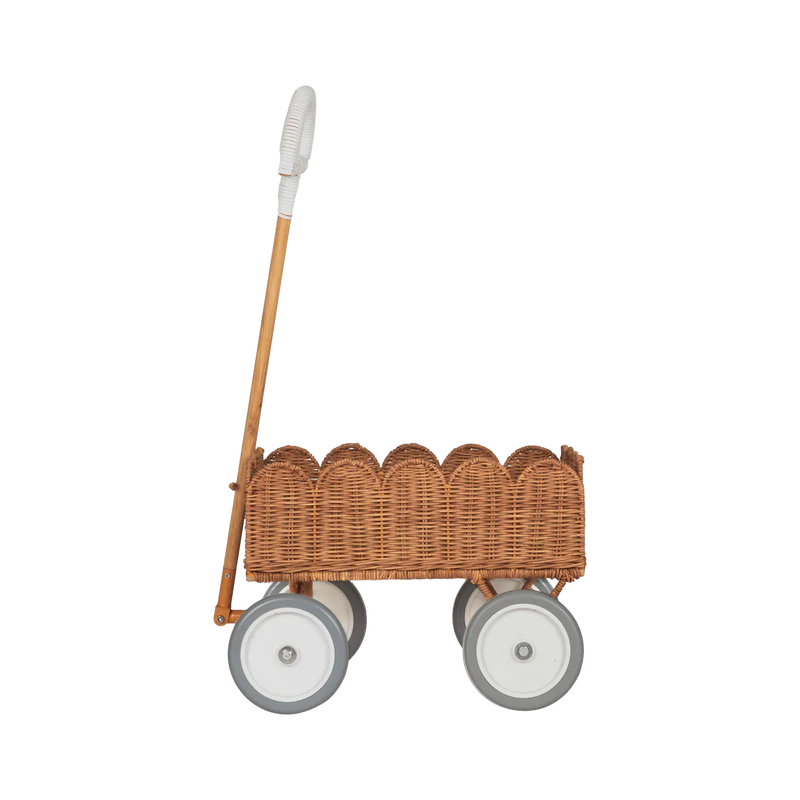 Scalloped Petal Rattan Natural Wonder Wagon