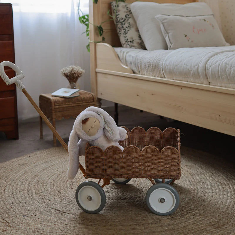 Scalloped Petal Rattan Natural Wonder Wagon