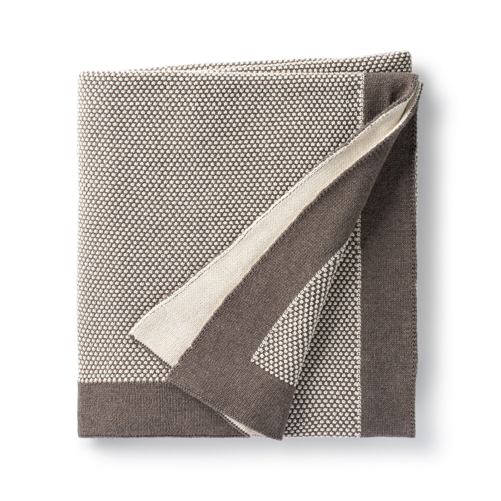 DH Eka Stipple Throw