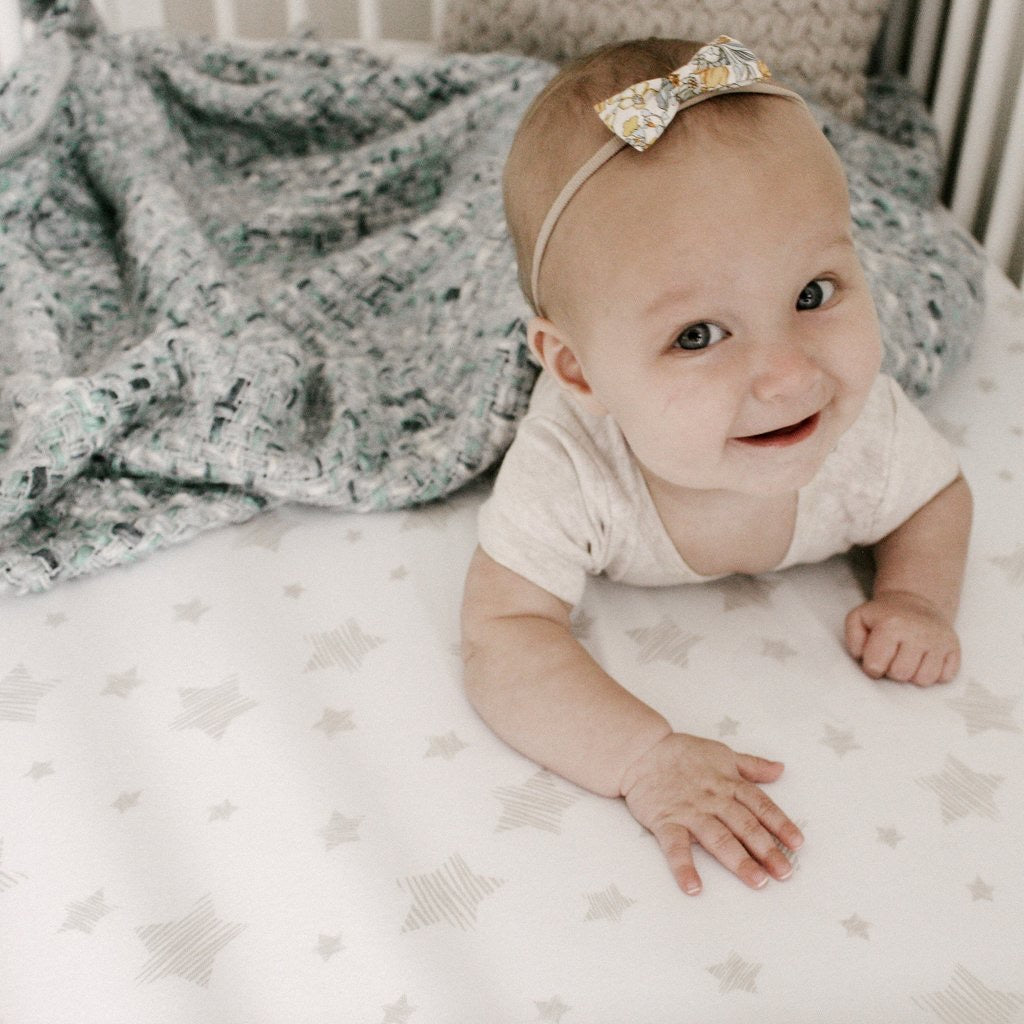 Tan Drawn Star Crib Sheet Set