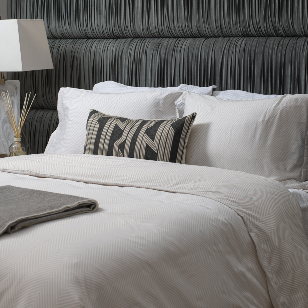 DH Leze Taupe Linen Set 4PC