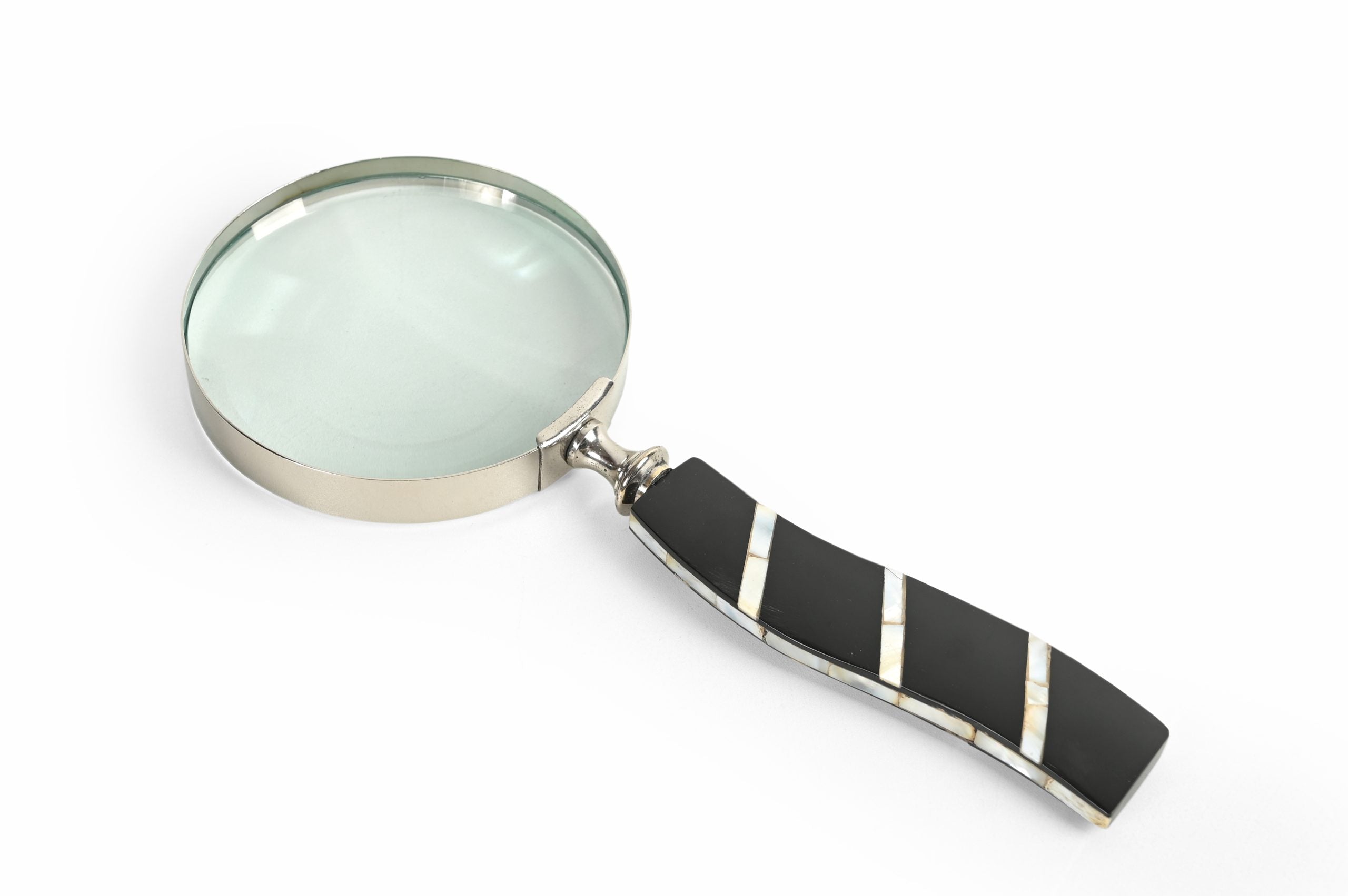 Bonton Magnifying Glass