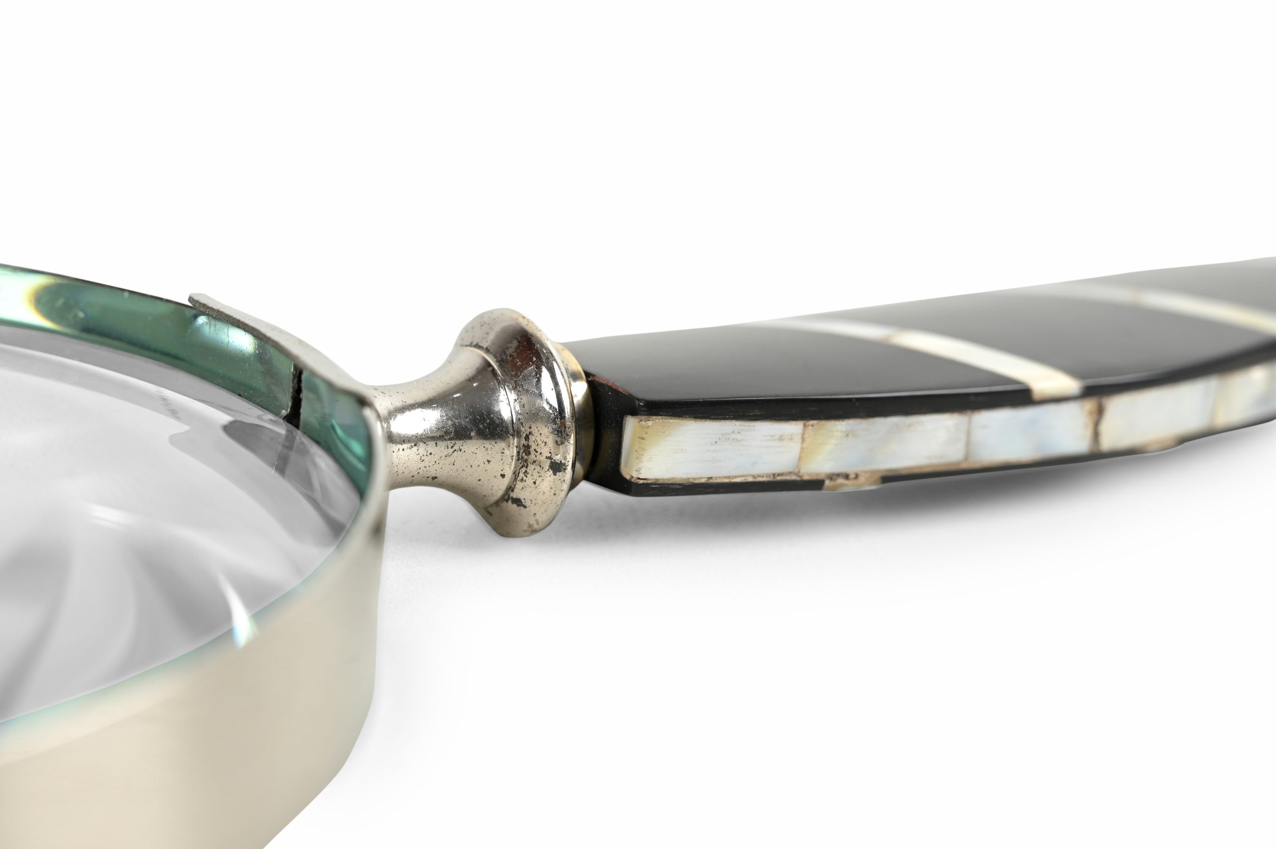 Bonton Magnifying Glass